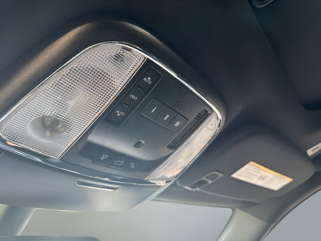 Used 2020 Gray Jeep Altitude image 18