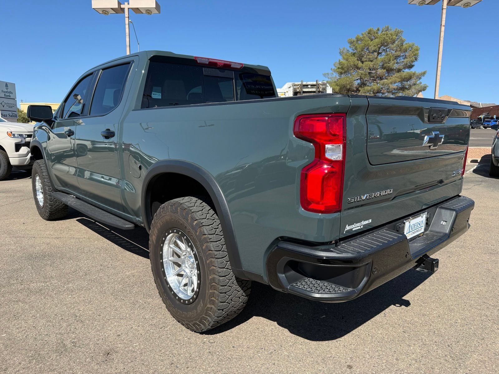 2025 Chevrolet Silverado 1500 ZR2 - Photo 11