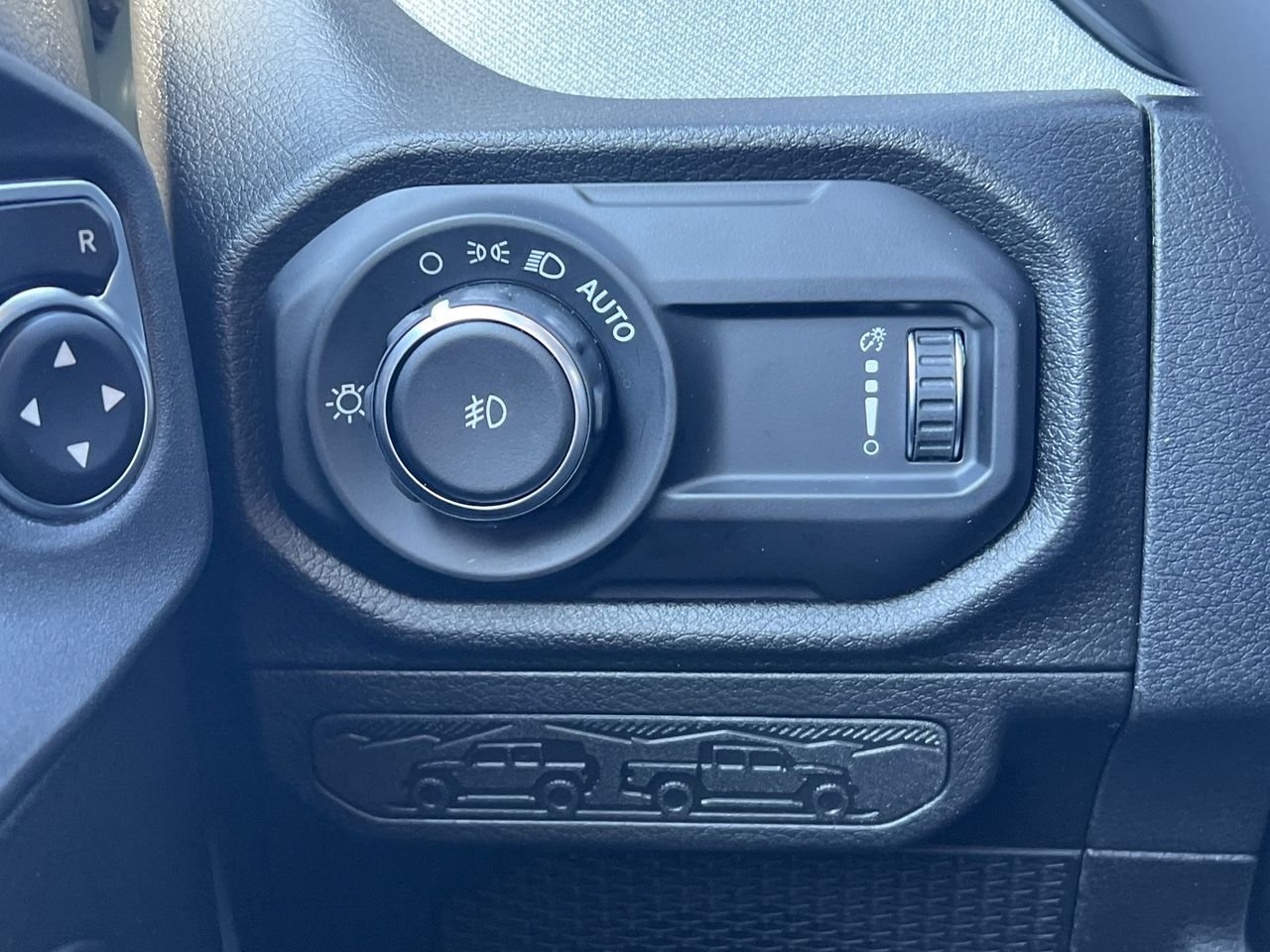 2026 Jeep Wrangler 4-Door Willys - Photo 13