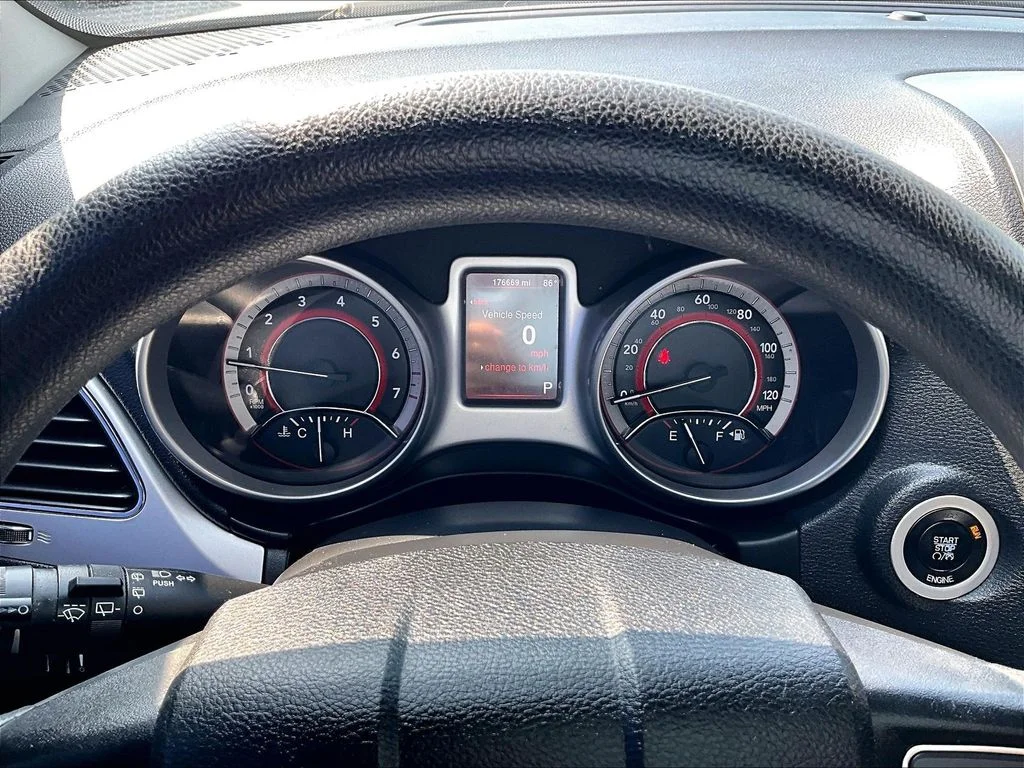 Used 2013 Silver Dodge SE image 21