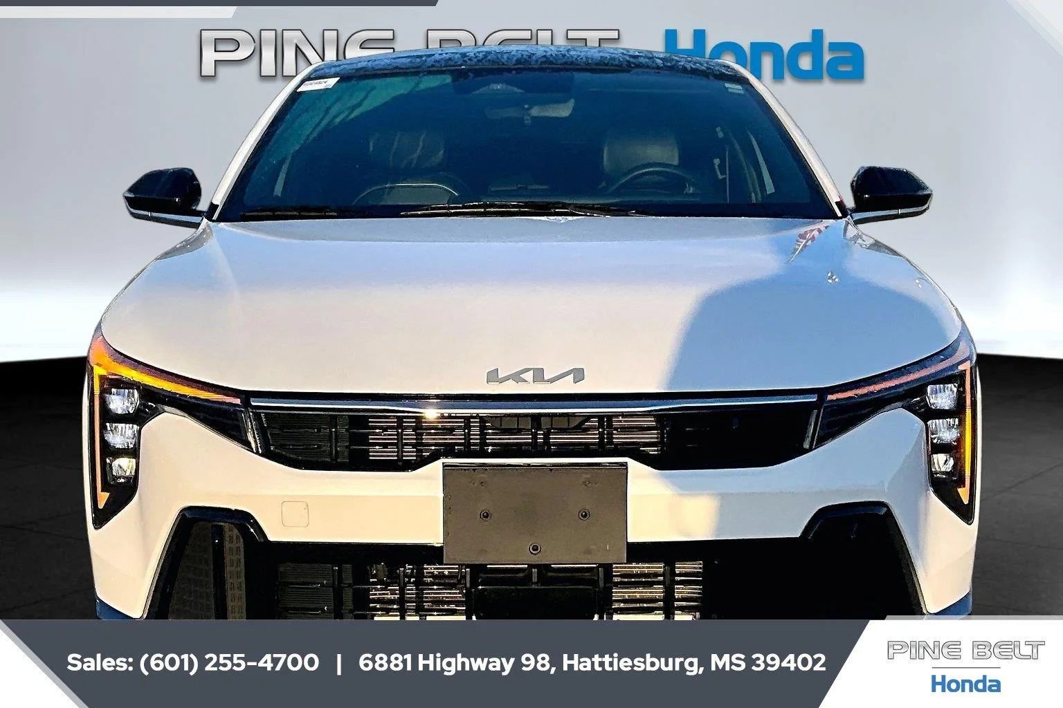 Used 2025 Snow White Pearl Kia GT-Line image 3