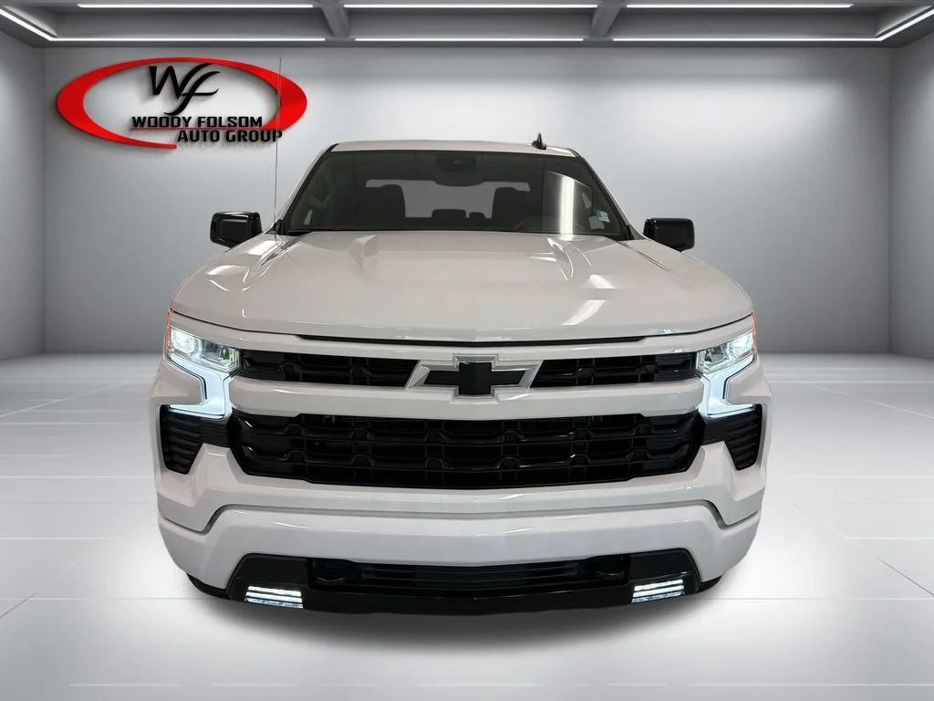 New 2026 Summit White Chevrolet RST image 2