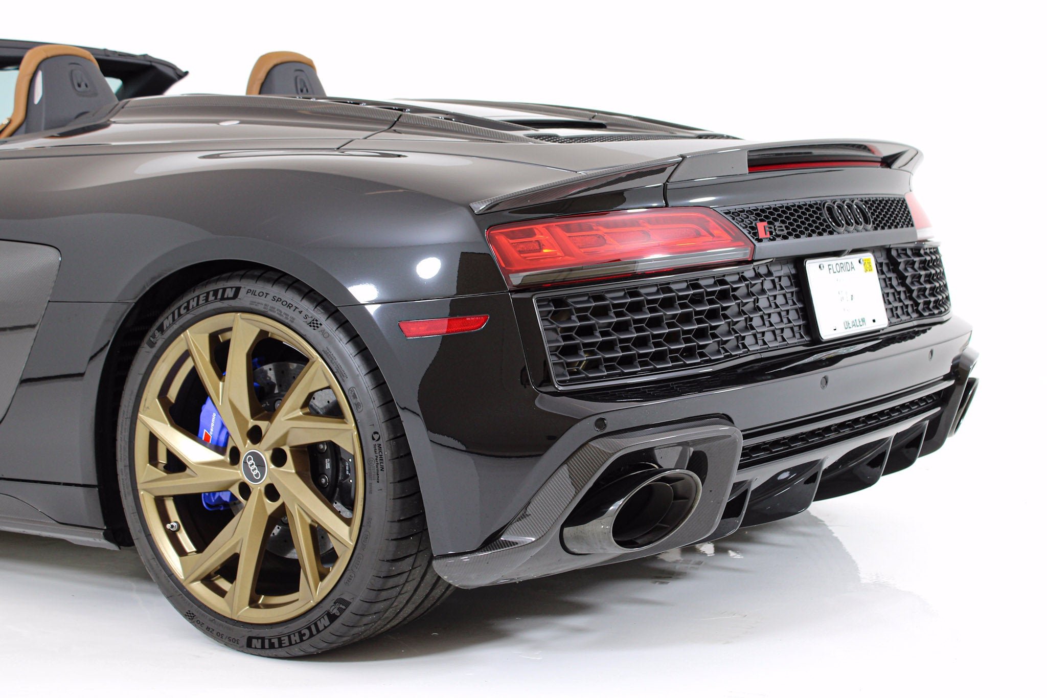 Used 2023 Black Audi V10 performance image 24