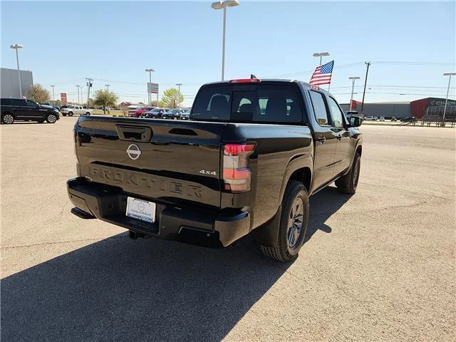 New 2026 KH3 Super Blac Nissan SV 4x4 Crew Cab 5 ft. box 126 in. WB image 3