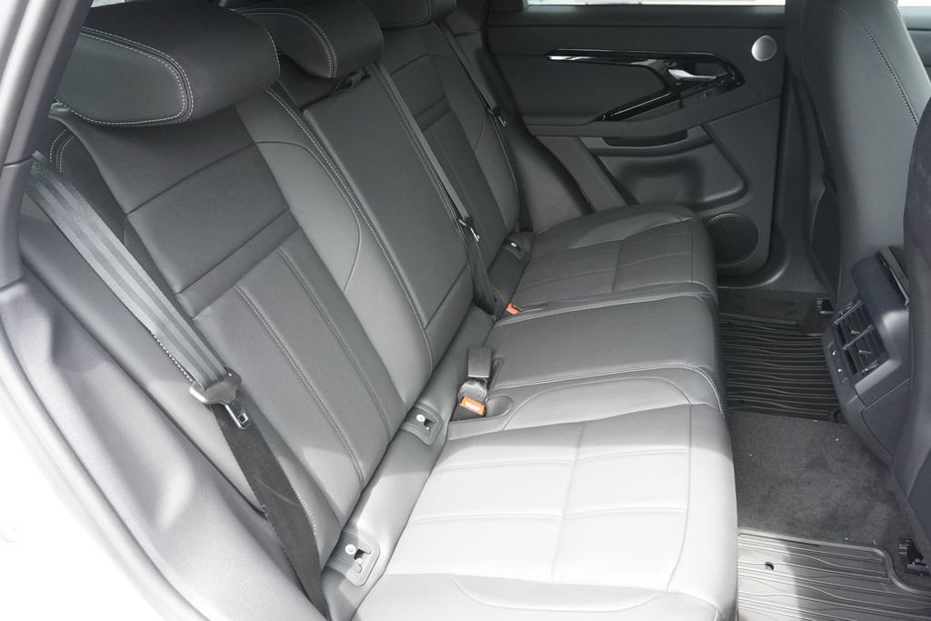 New 2026 Fuji White Land Rover Hoxton Edition image 27