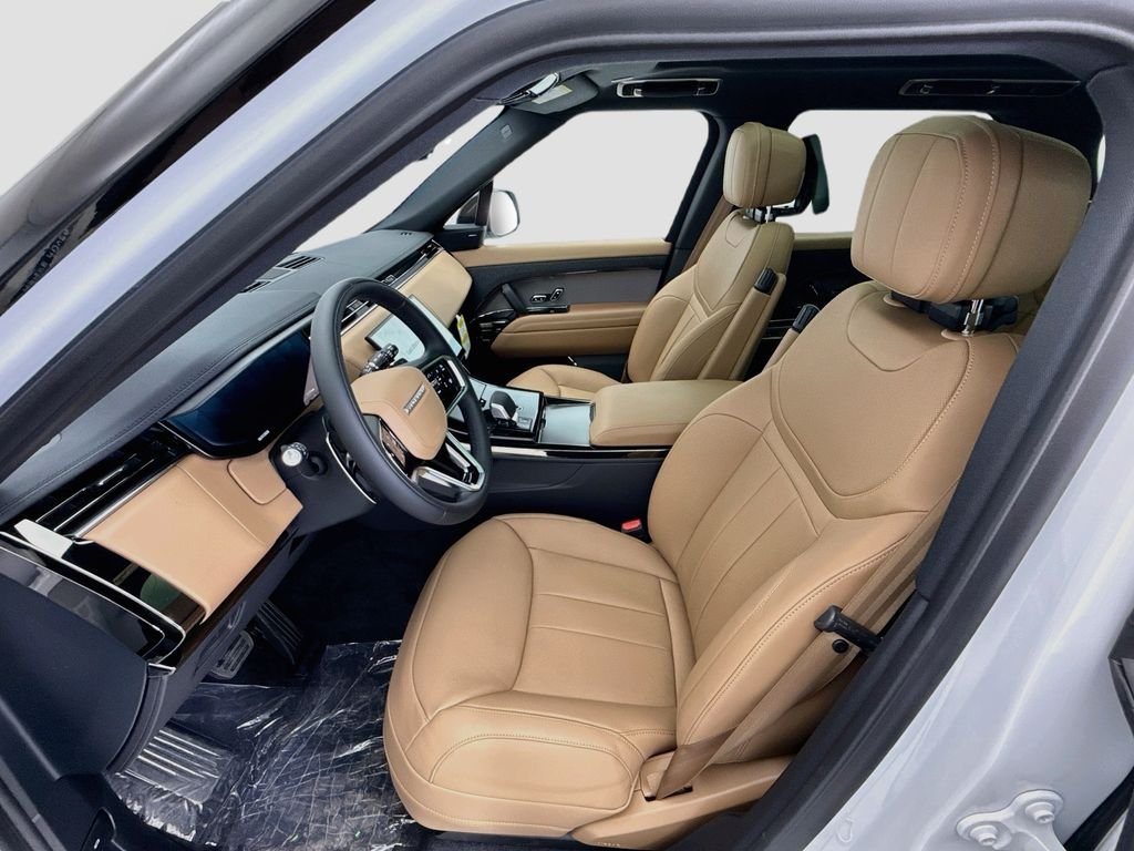 New 2026 Fuji White Land Rover SE image 19