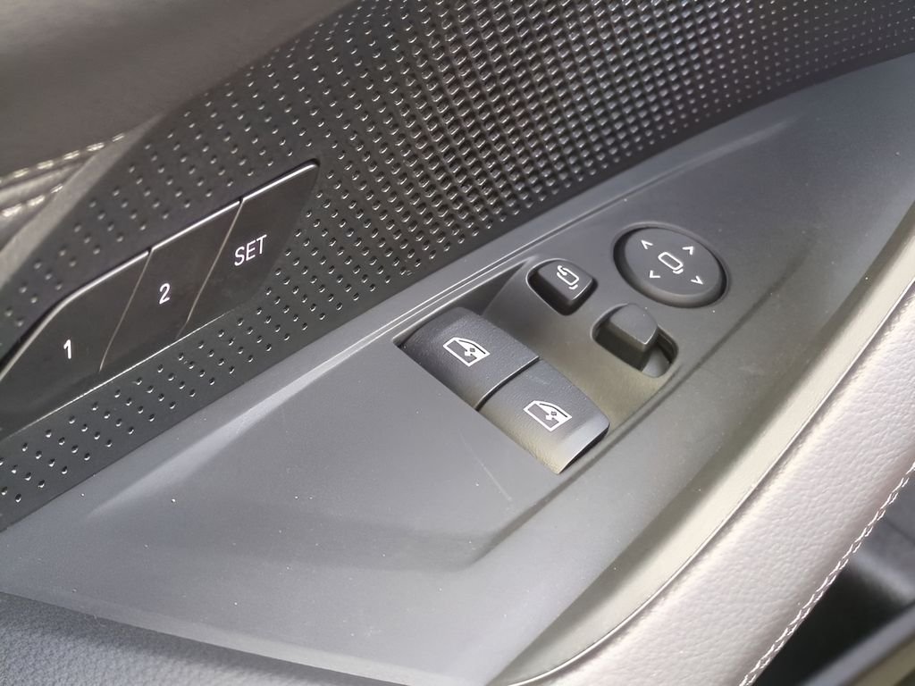 2026 BMW 4 Series 430i - Photo 25