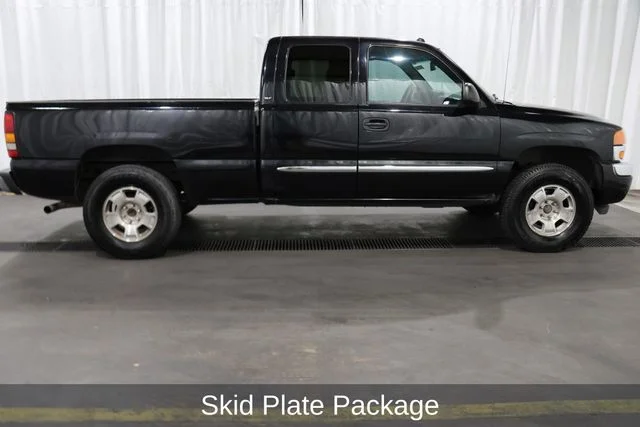 Used 2005 GMC Sierra 1500 SLT with VIN 1GTEK19B15E342741 for sale in Grants Pass, OR