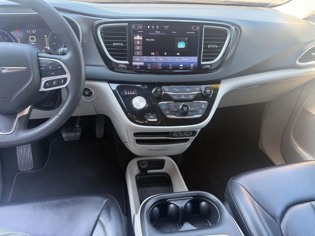 Used 2023 Blue Chrysler Touring L image 24