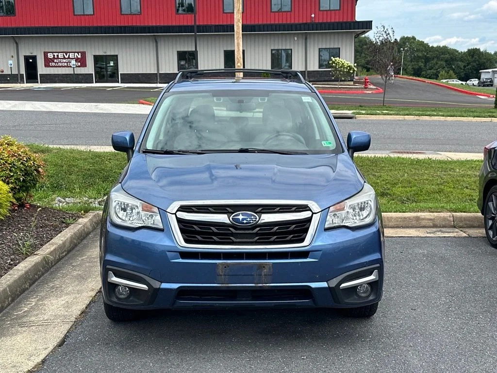 Used 2017 Quartz Blue Subaru 2.5i Premium image 2