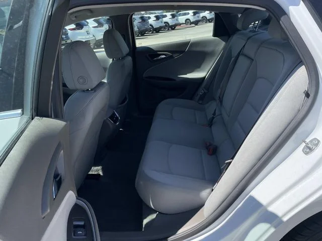 Used 2025 White Chevrolet LT image 8