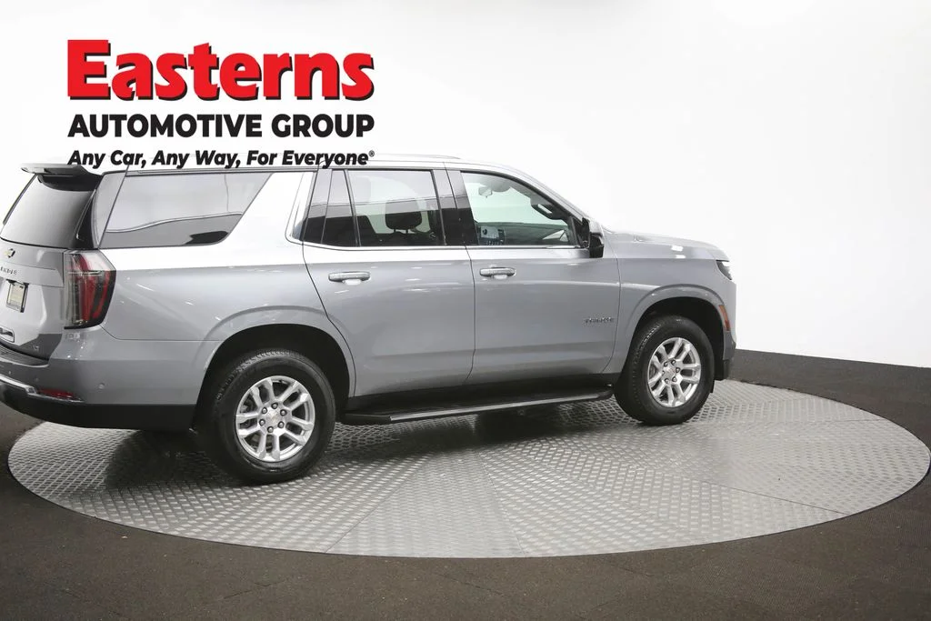 Used 2025 Gray Chevrolet LT image 46