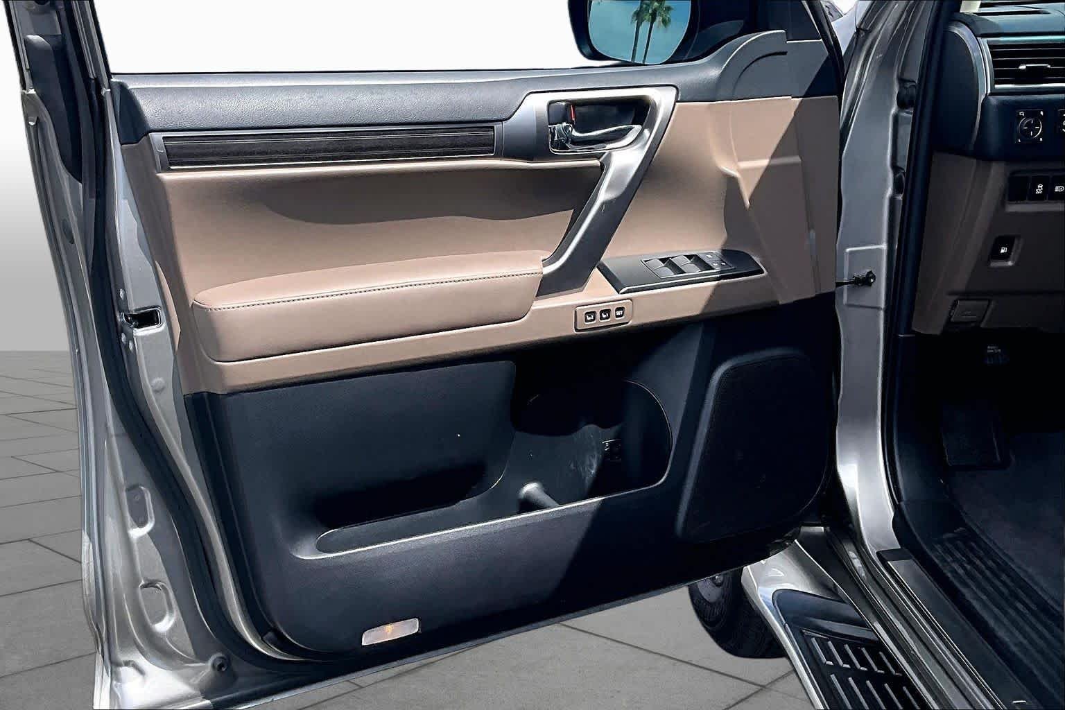 Certified Used 2023 Atomic Silver Lexus Premium image 22