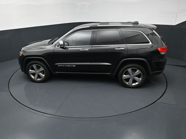 Used 2015 Black Jeep Limited image 15