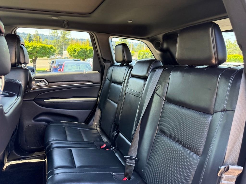 Used 2018 Sangria Metallic Clearcoat Jeep Overland image 42
