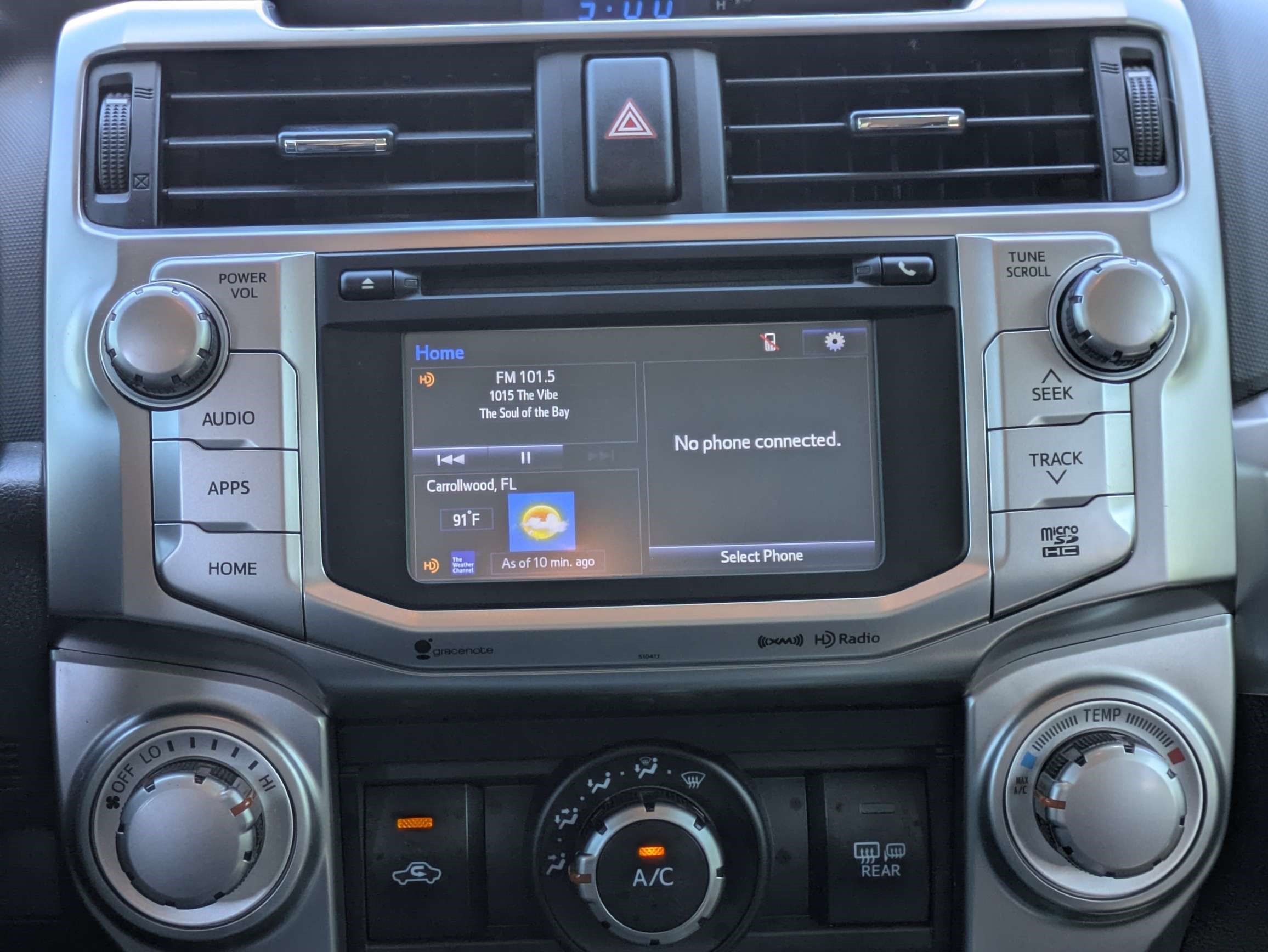 Used 2019 Magnetic Gray Metallic Toyota SR5 image 17