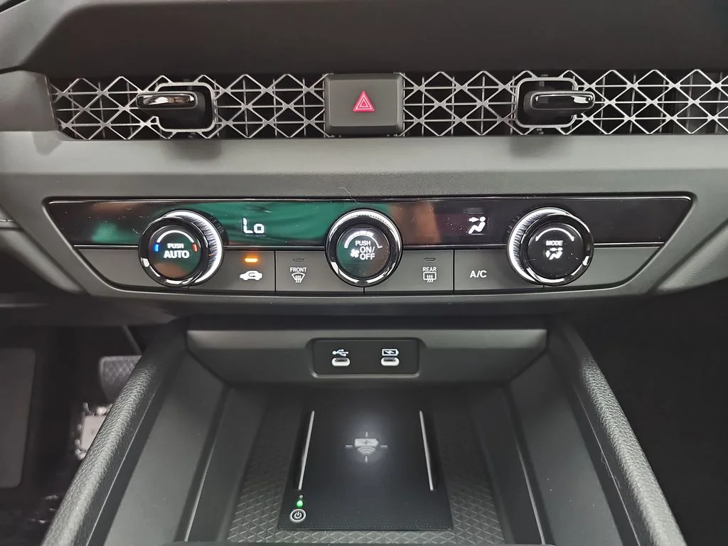 New 2026 Platinum White Pearl Honda LX image 26