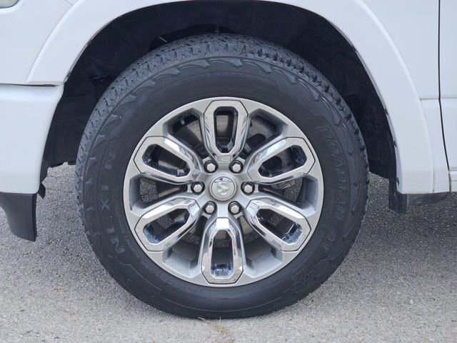 Used 2021 White Ram Laramie image 10