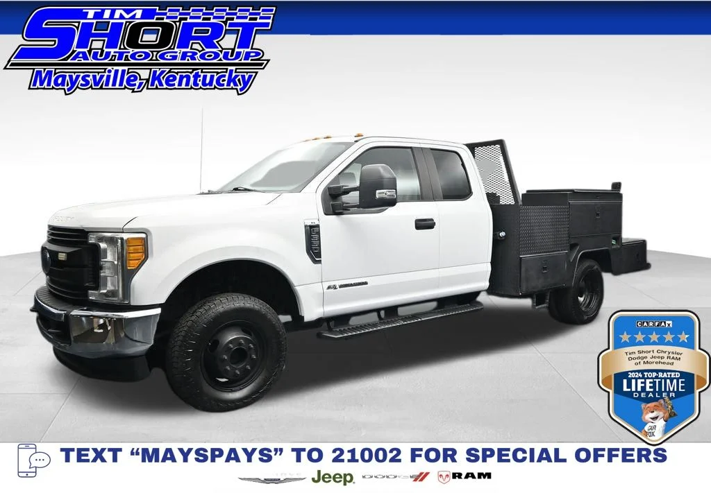 2017 Ford F-350 Super Duty Chassis Cab