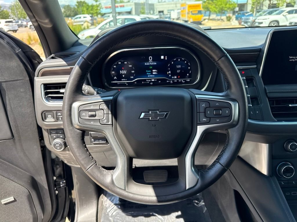 Used 2022 Black Chevrolet Z71 image 14