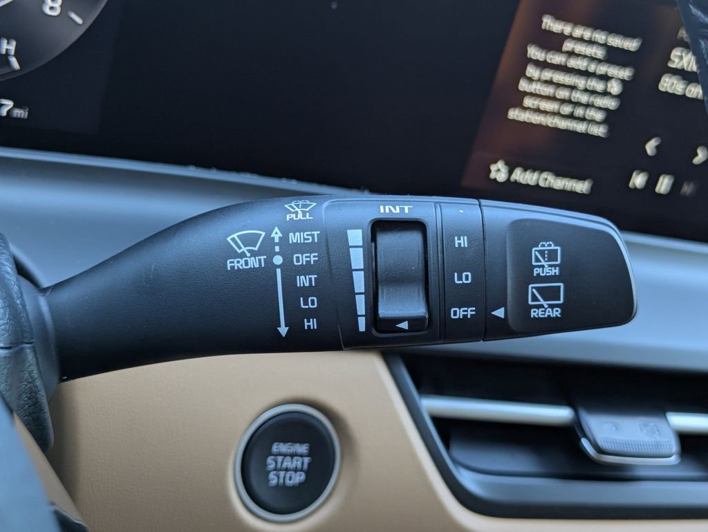 New 2026 Ceramic Silver Kia SX image 25