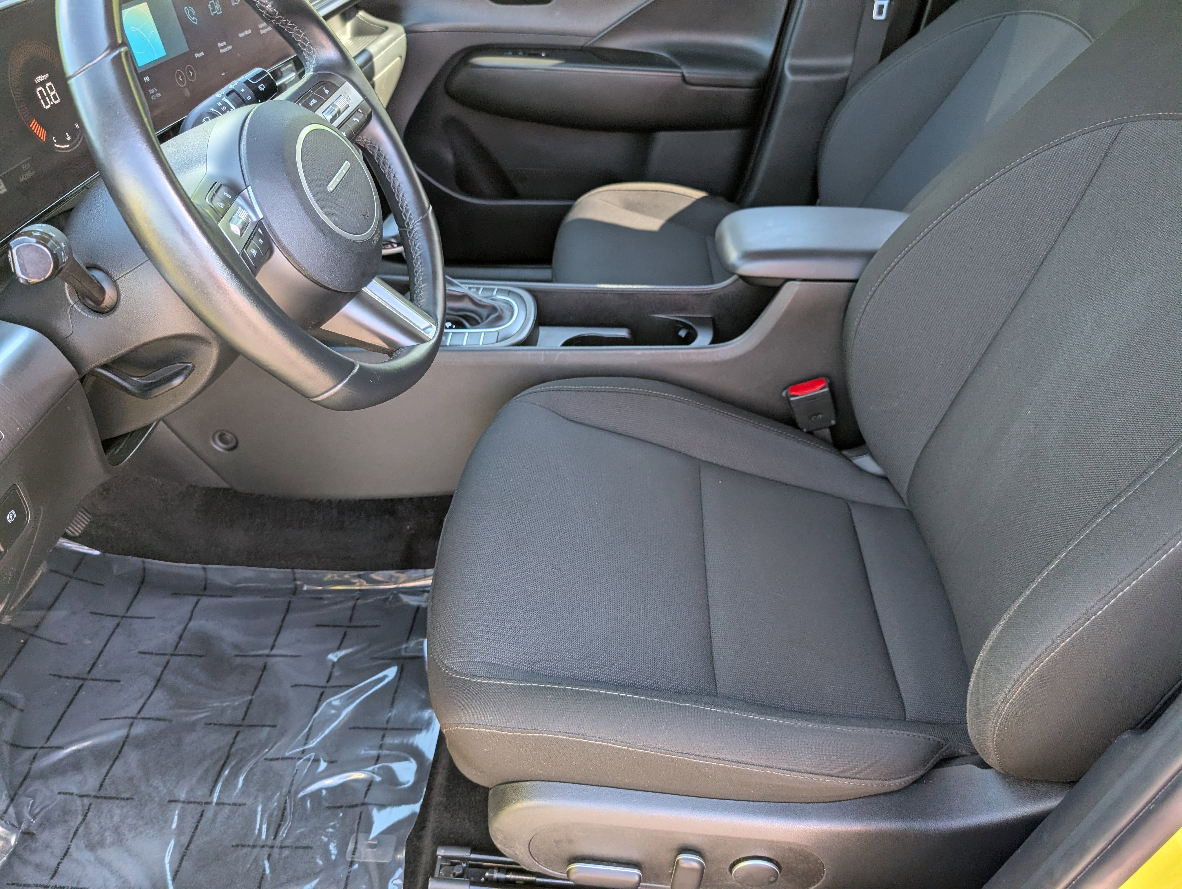 Used 2025 Neoteric Yellow Hyundai SEL image 9