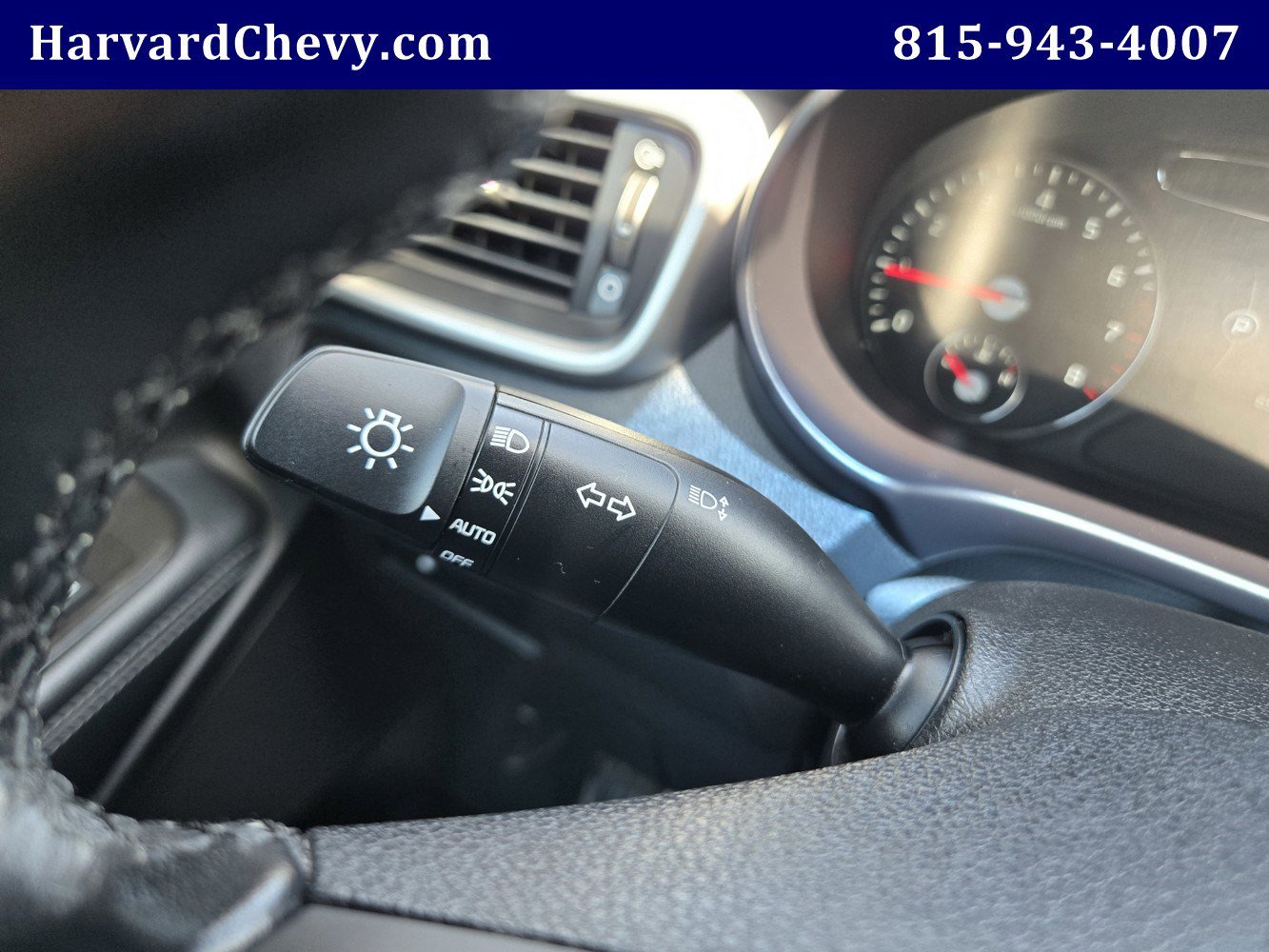 Used 2017 Blue Kia LX image 21