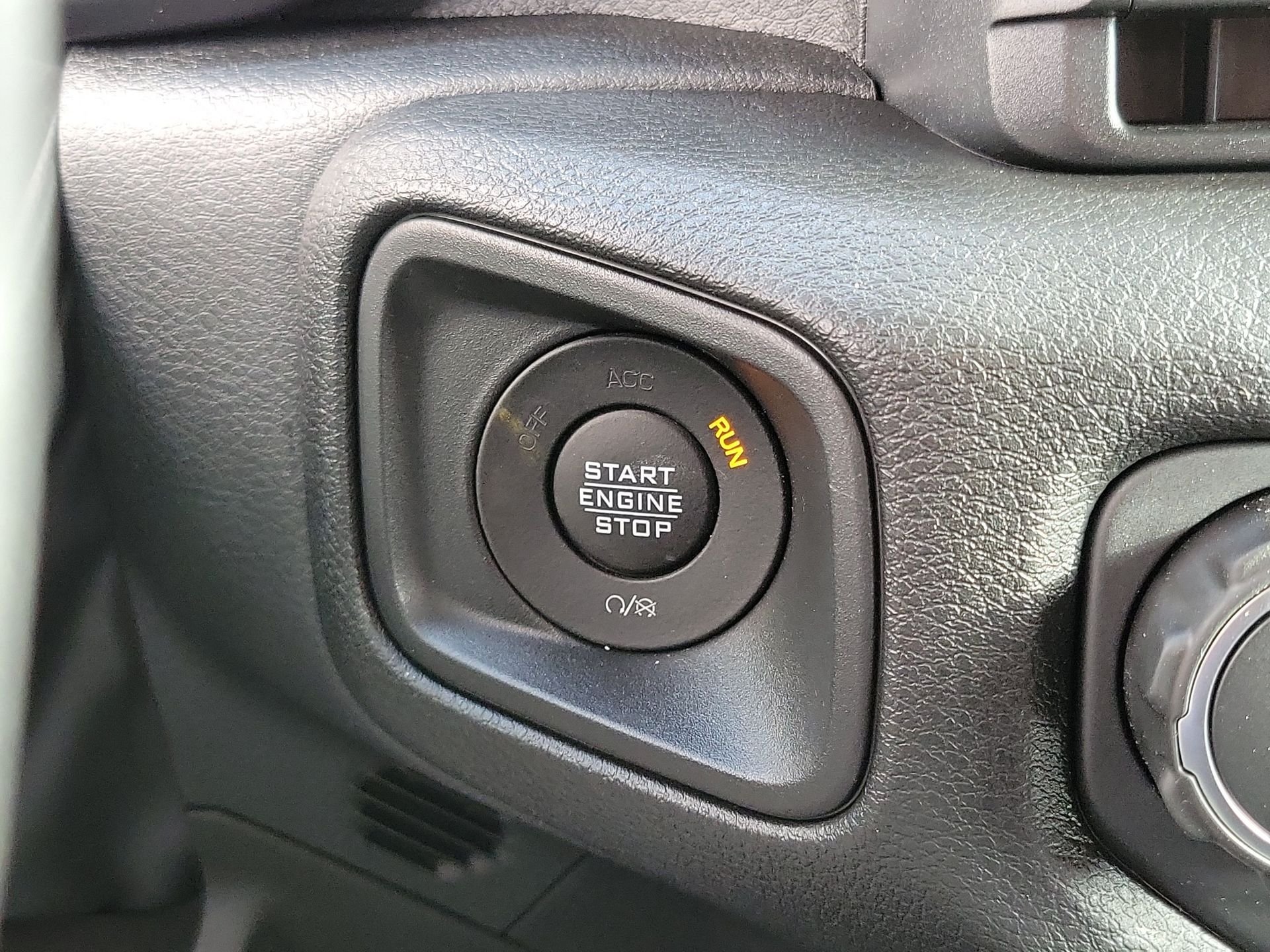 New 2026 Black Clear-Coat Exterior Paint Jeep Sport S image 13