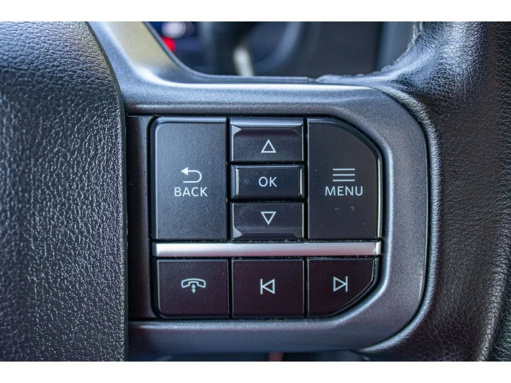 Used 2024 Oxford White Ford XLT image 39