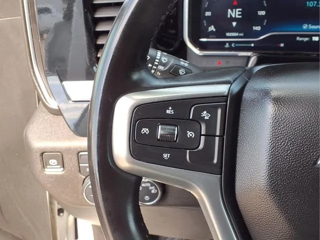 Used 2024 Summit White Chevrolet LT image 11