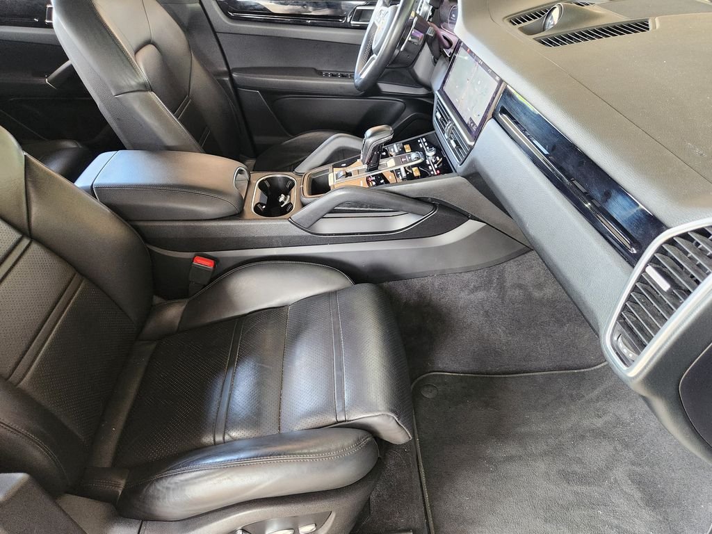 Used 2019 Quartzite Metallic Porsche Base image 15