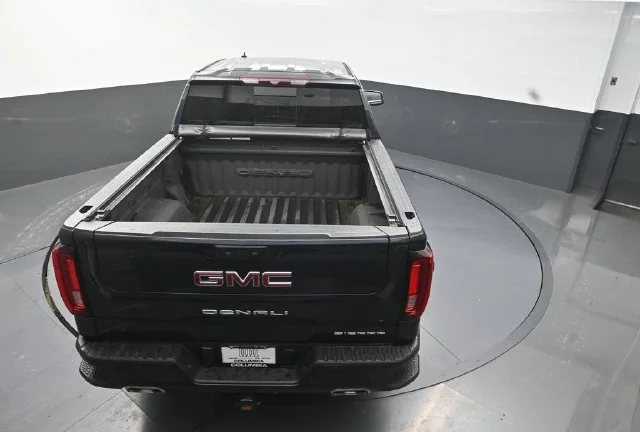 Used 2023 Silver GMC Denali image 16