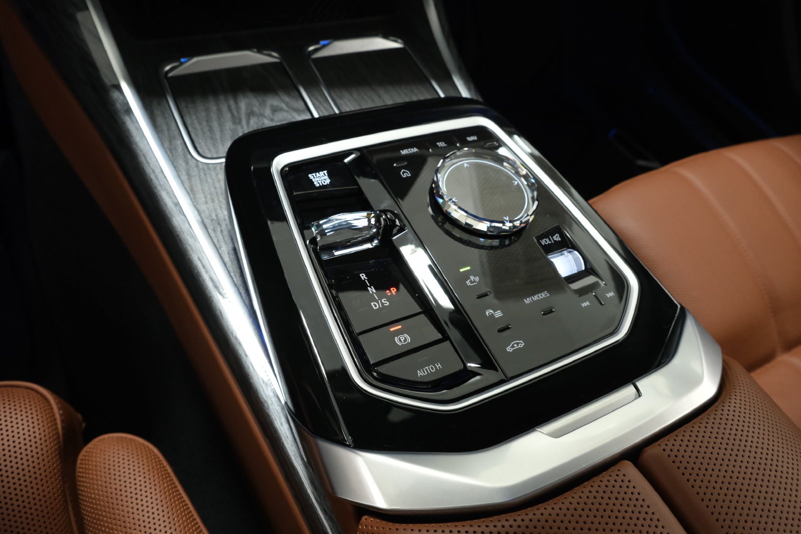 2025 BMW 7 Series 760i - Photo 22