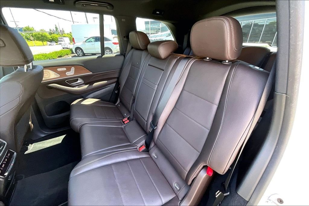 Certified Used 2023  Mercedes-Benz GLS 450 image 16