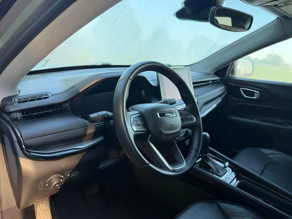 Used 2022 Billet Silver Metallic Clearco Jeep Trailhawk image 4