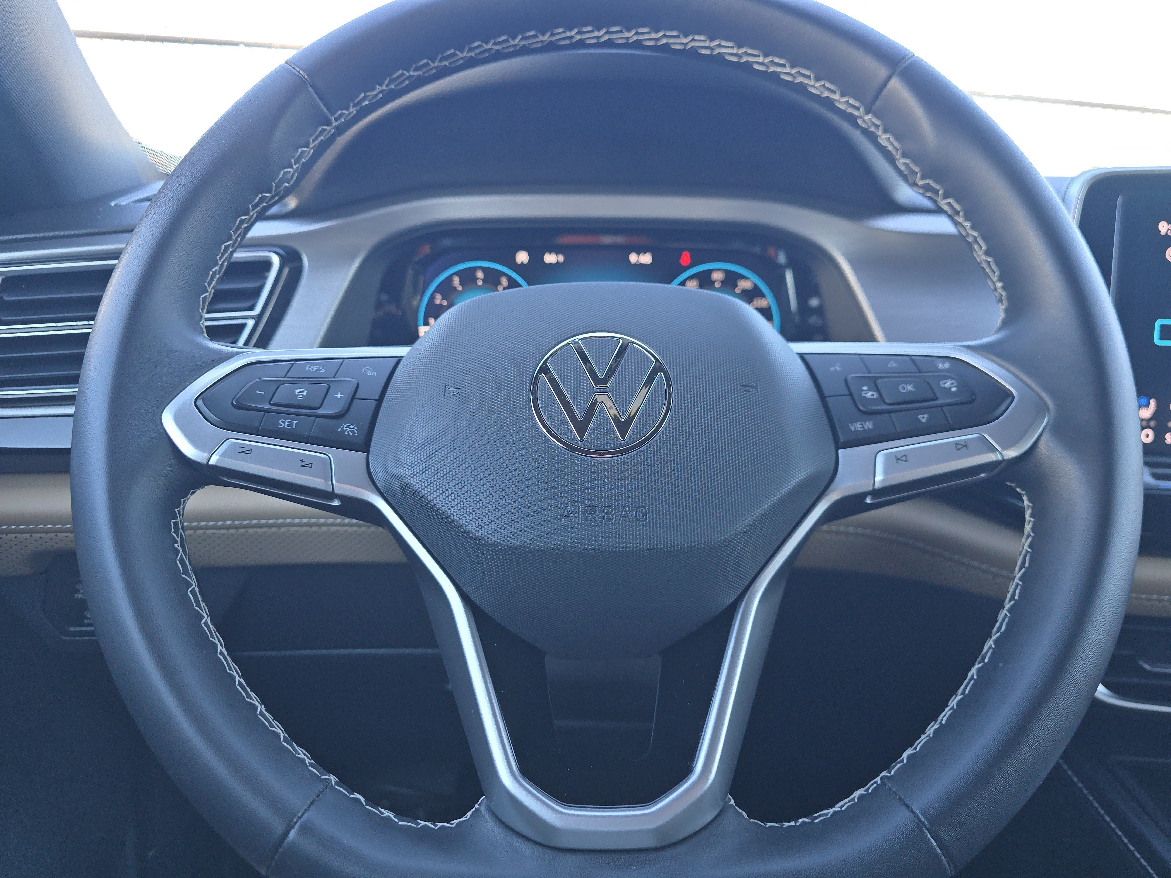 Certified Used 2024 Pure White Volkswagen 2.0T SE image 22