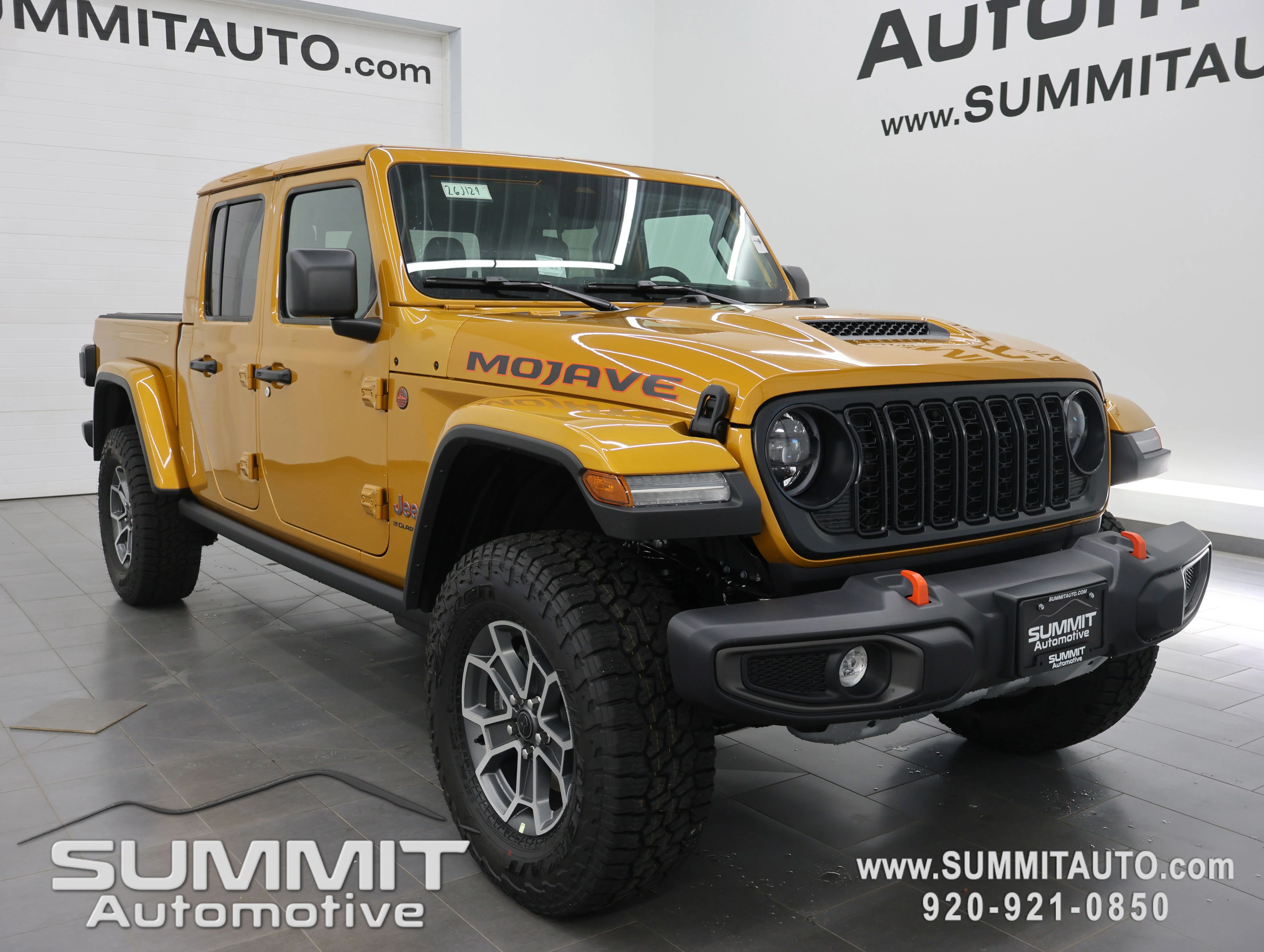 New 2026 Goldilocks Exterior Paint Jeep Mojave image 2