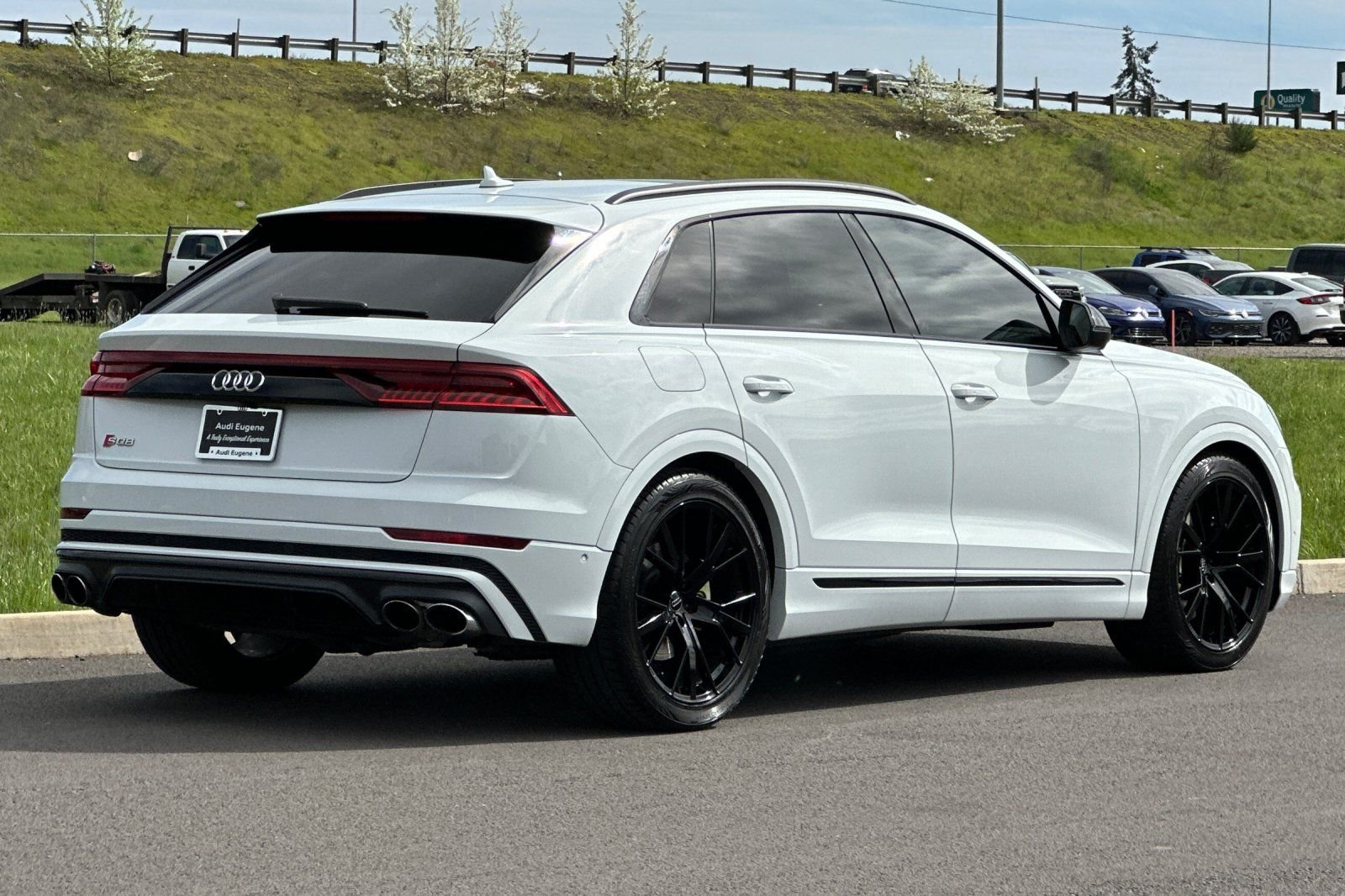 Used 2021 White Audi 4.0T Premium Plus image 3