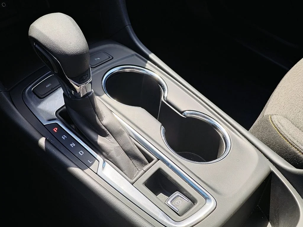 2024 Chevrolet Equinox LT - Photo 21