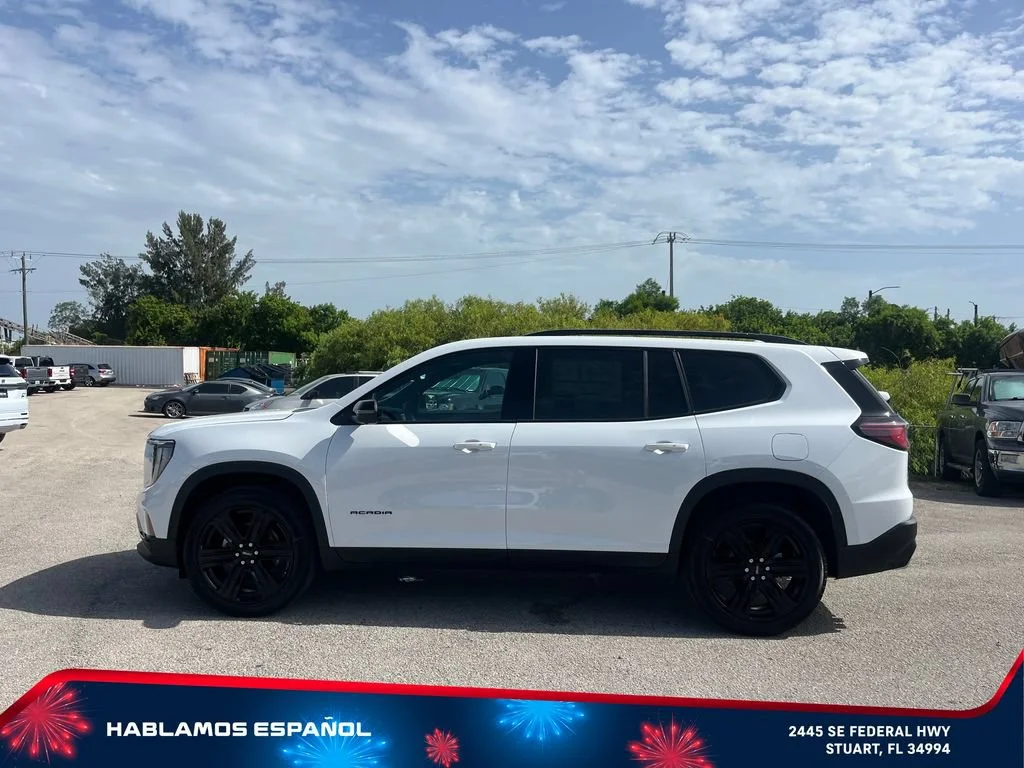 New 2026 Summit White GMC Elevation image 4