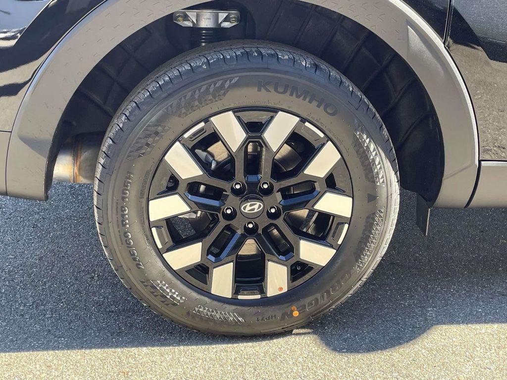 New 2026 Black Hyundai SEL AWD image 7