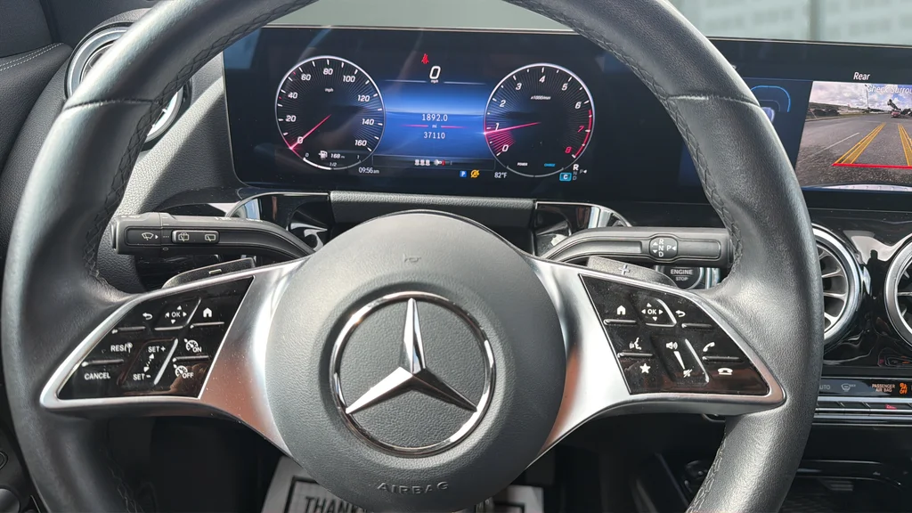 Used 2025 Black Mercedes-Benz GLA 250 image 28