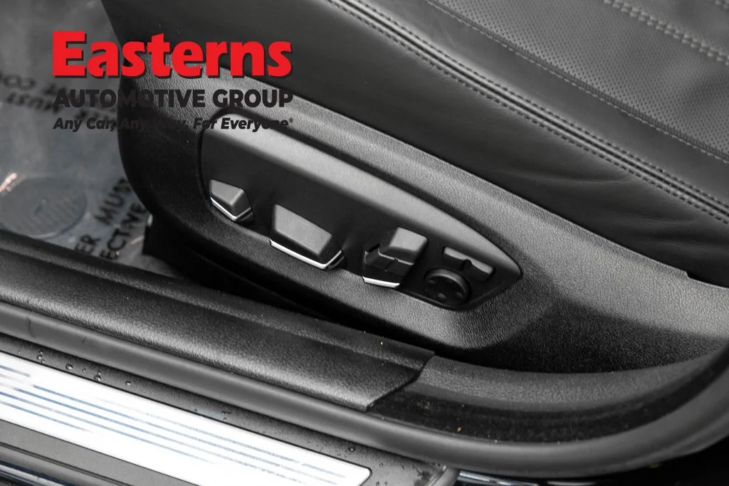 Used 2015 Black BMW Base image 17
