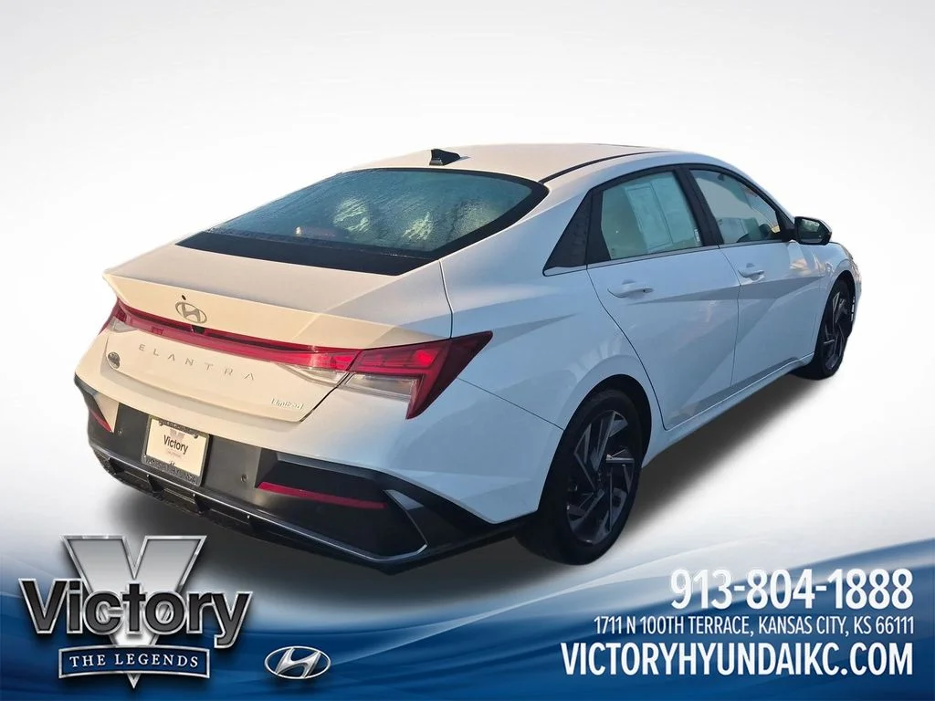 Used 2024 White Hyundai Limited image 5