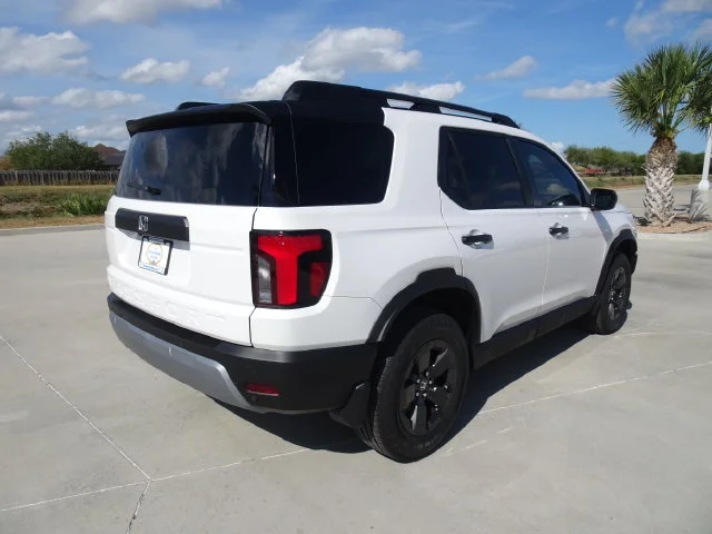 New 2026 Platinum White Pearl Honda RTL image 4