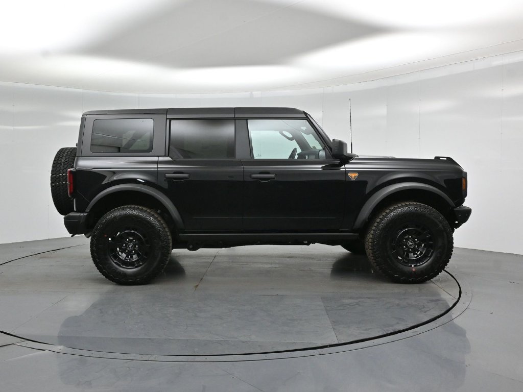 New 2026 Shadow Black Ford Badlands image 23