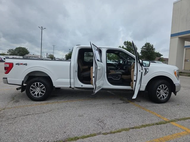 Used 2021 White Ford Lariat image 45