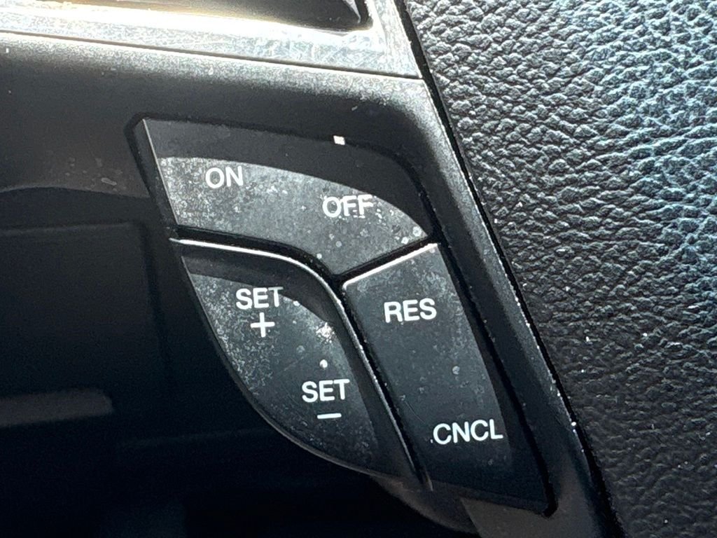 Used 2018 Silver Ford SEL image 15