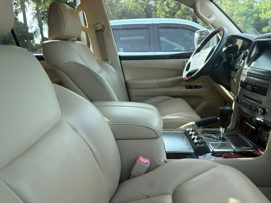 Used 2011 Silver Lexus 570 image 10