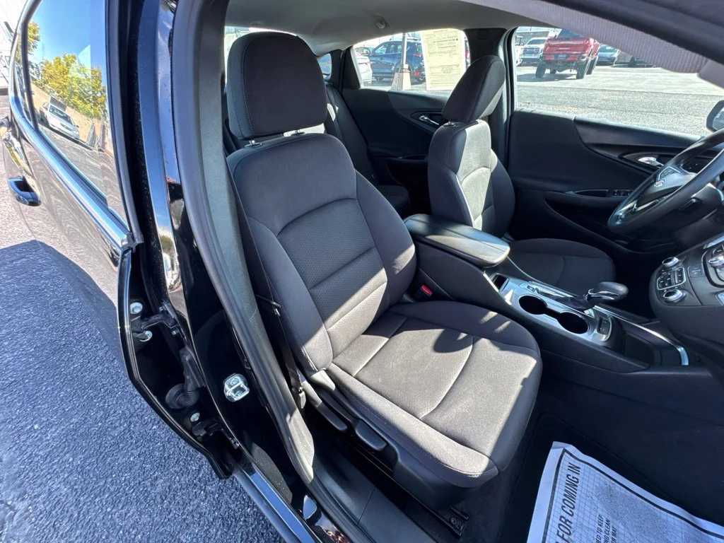 Used 2024 Black Chevrolet LT image 25